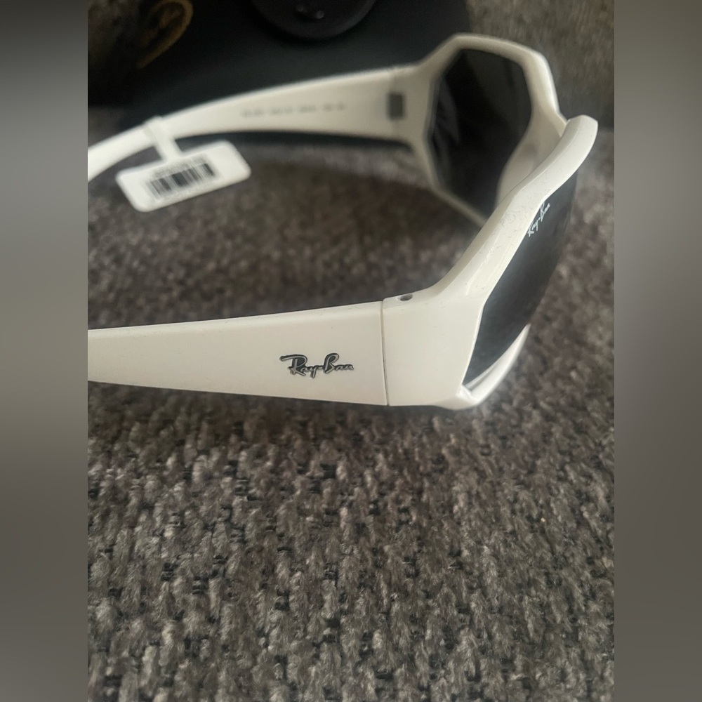 Ray-Ban Wrap
Sunglasses - Picture 9 of 11